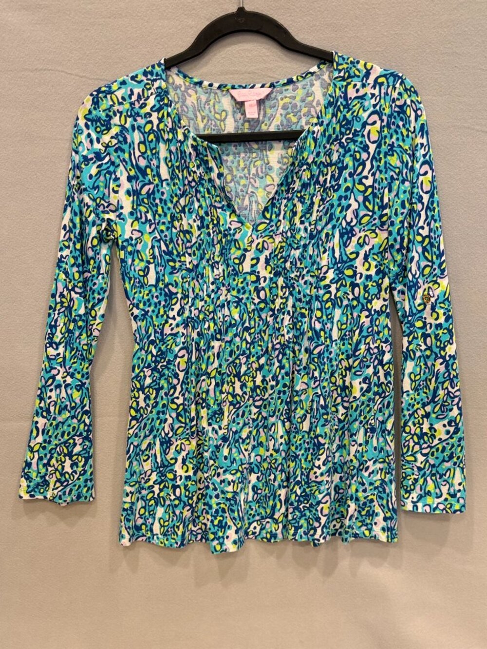 Lilly Pulitzer Printed Pima Cotton Top XS Blue Green Pink Coastal Preppy - Picture 2 of 7
